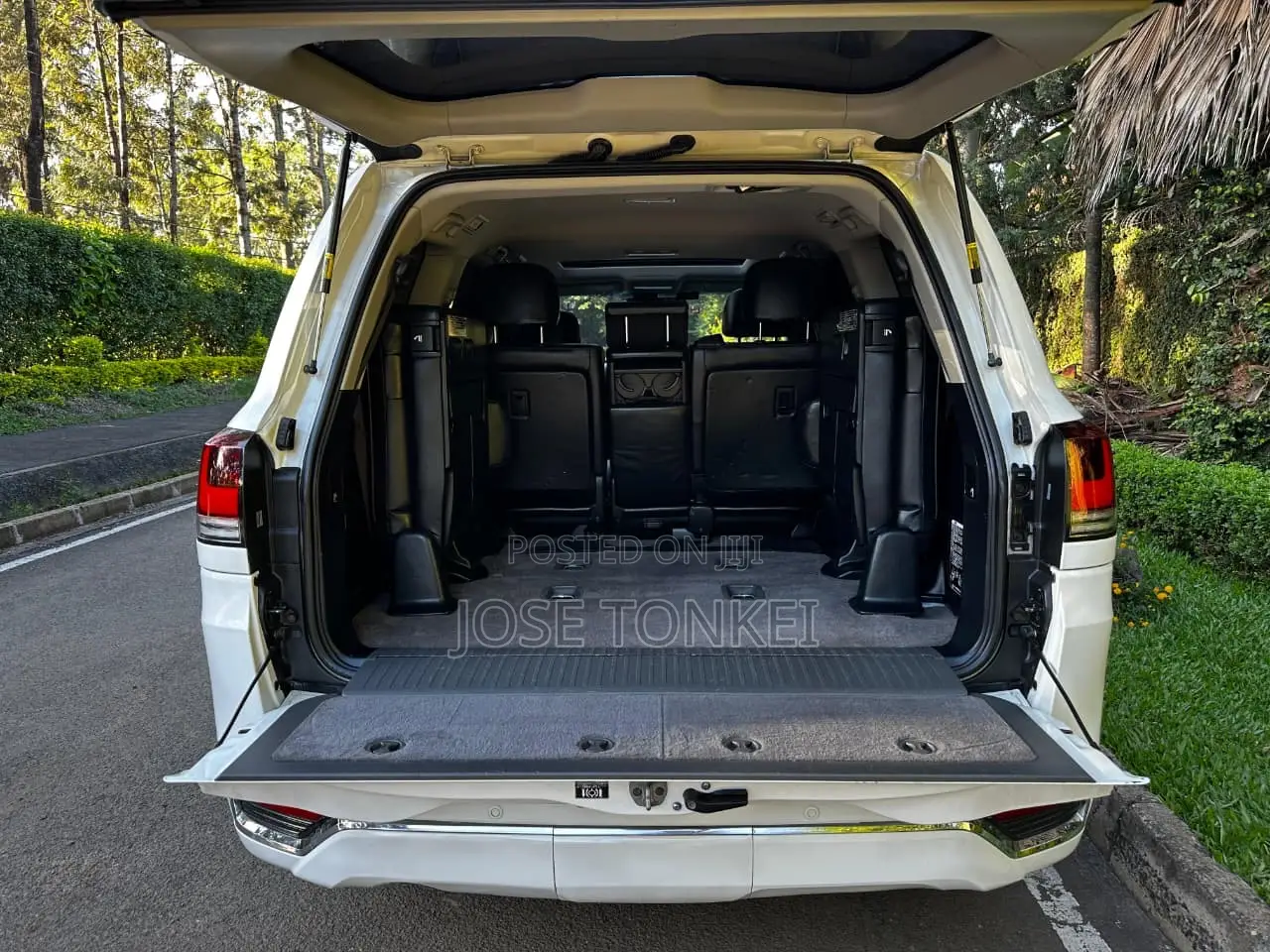Toyota Land Cruiser 4.6 V8 ZX 2015 White