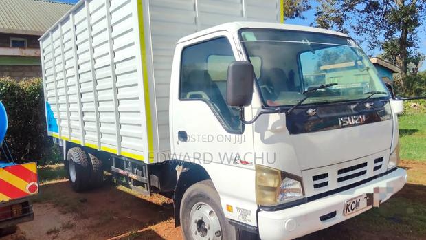 Isuzu NPR 4.3