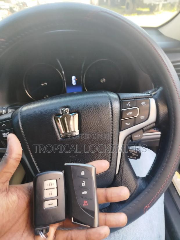 Toyota Crown Car Key Programming - thumbnail 2