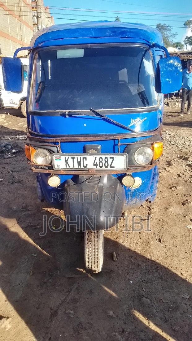 Piaggio Scooter 2024 Blue - main view