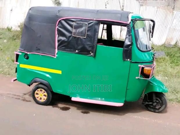 Piaggio Scooter 2019 Green - thumbnail 2