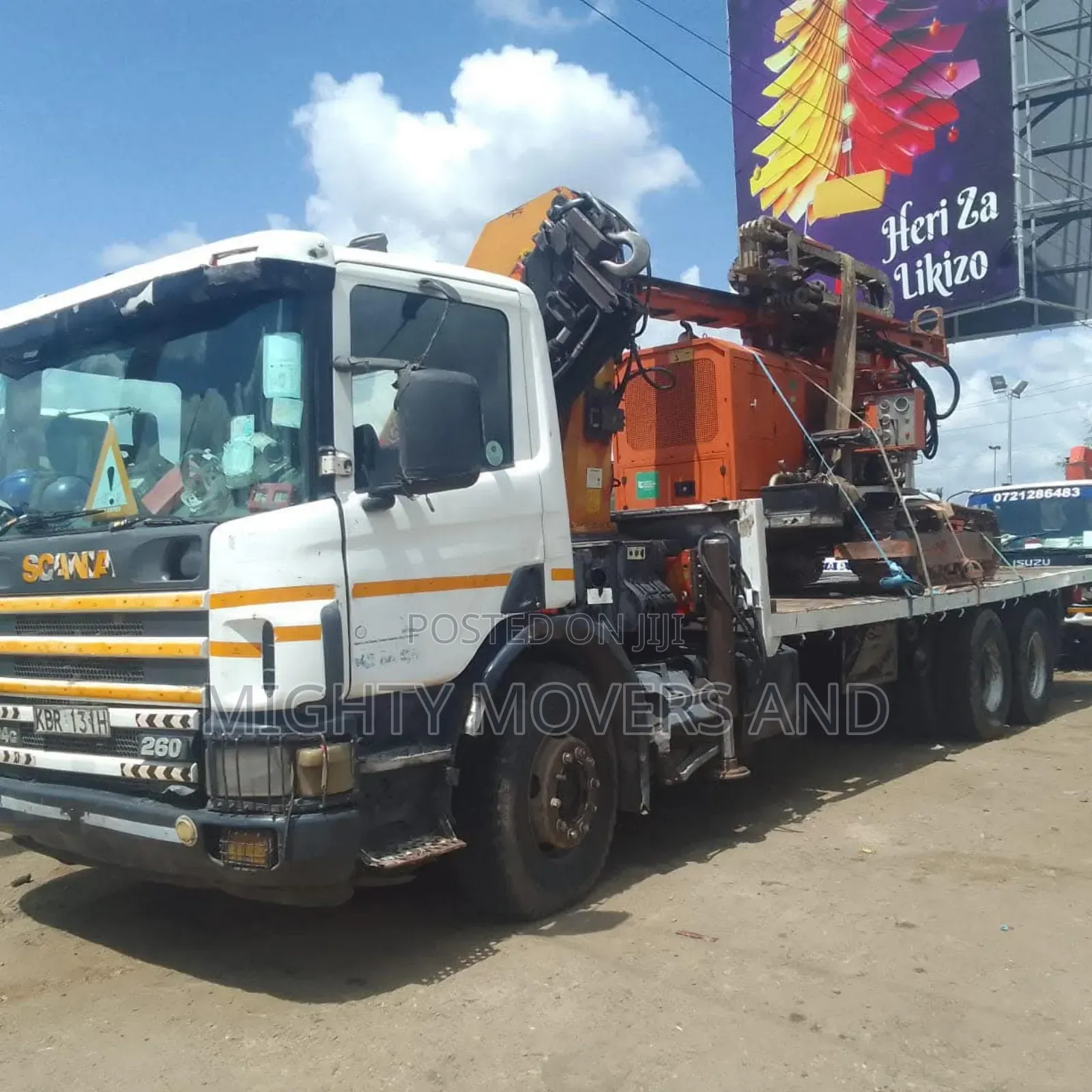 Lorries/Mguu Kumi for Load Delivery Are Available for Transport