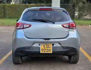 Mazda Demio 2016 Silver