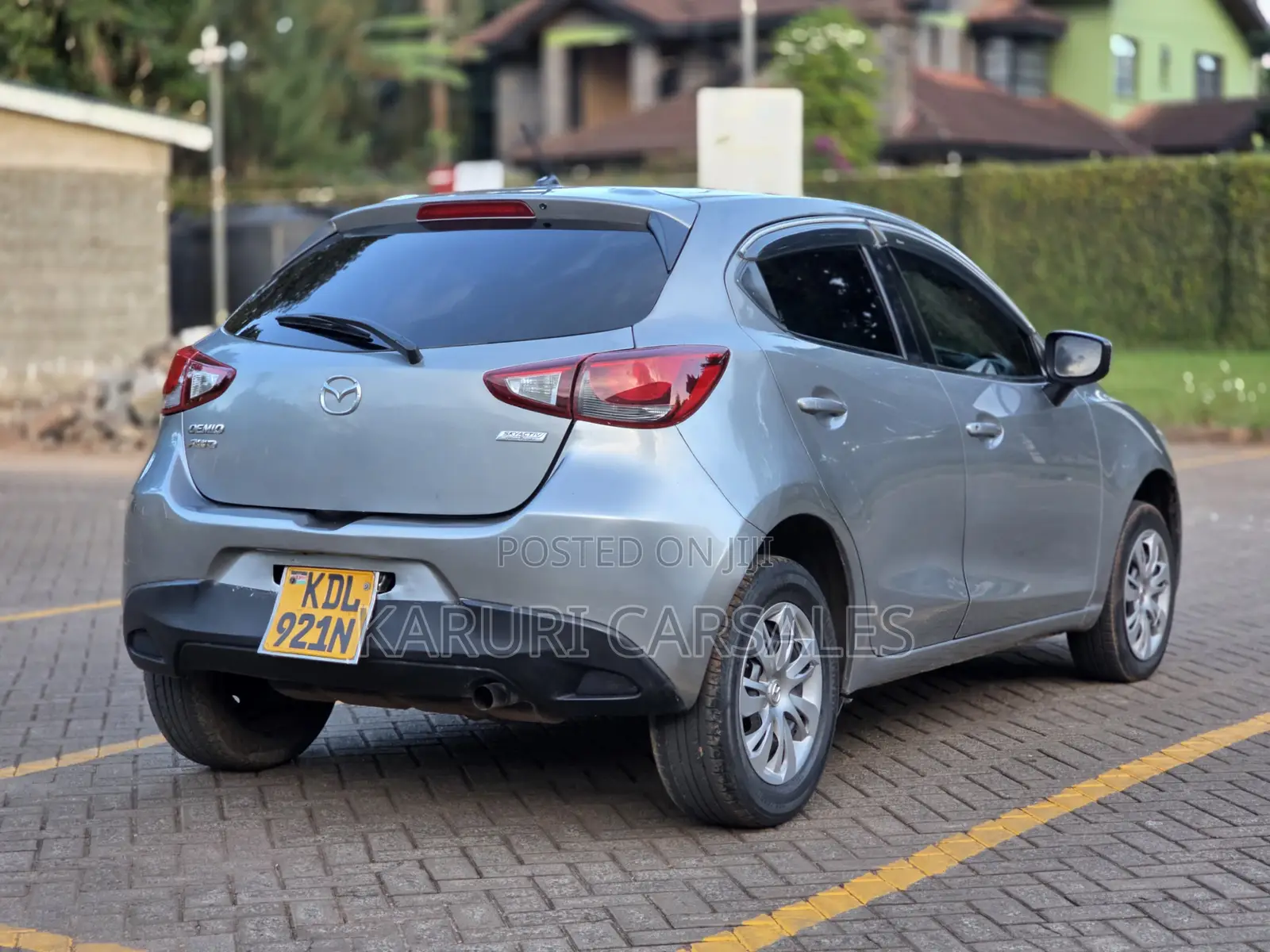 Mazda Demio 2016 Silver
