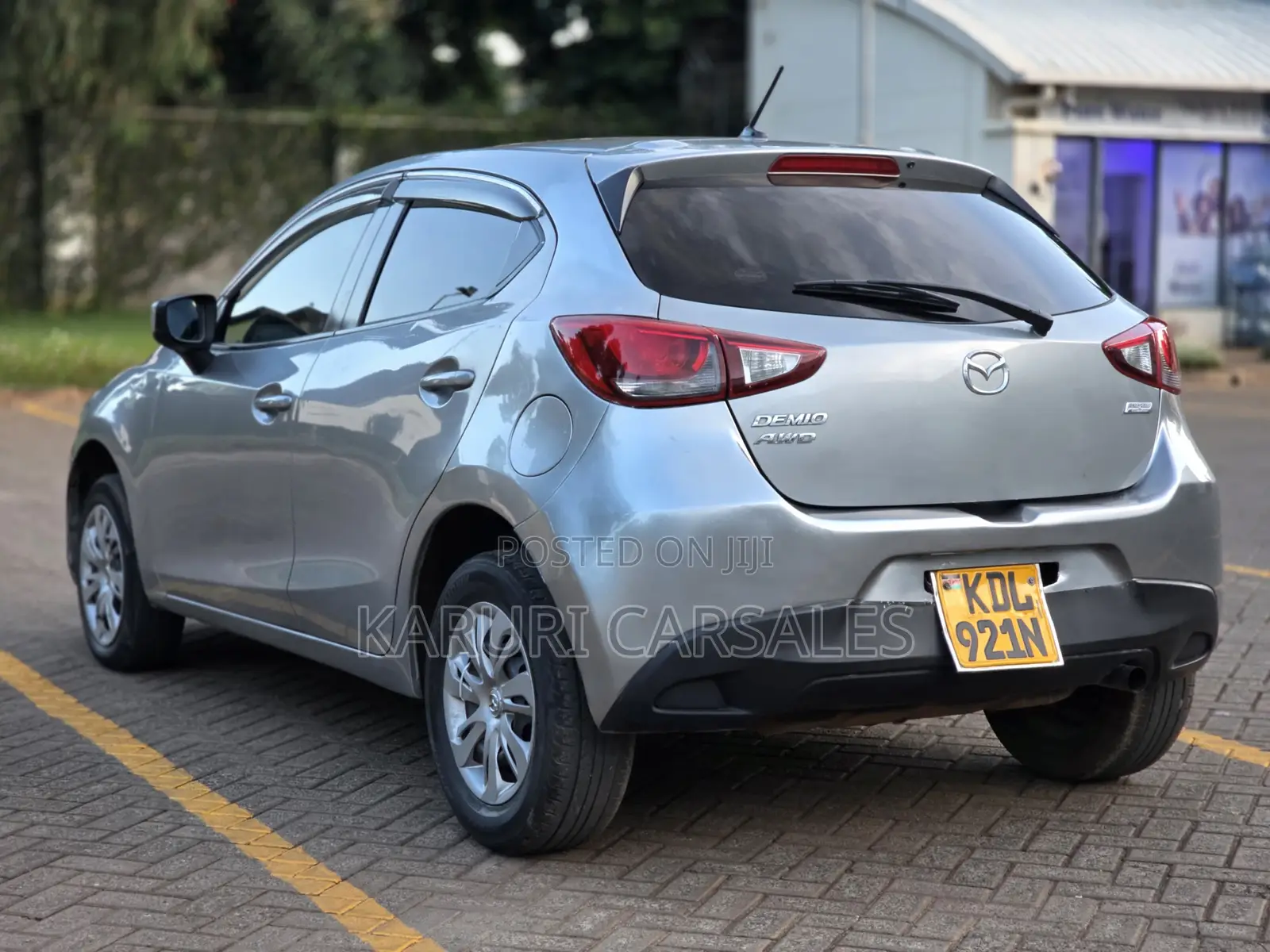 Mazda Demio 2016 Silver