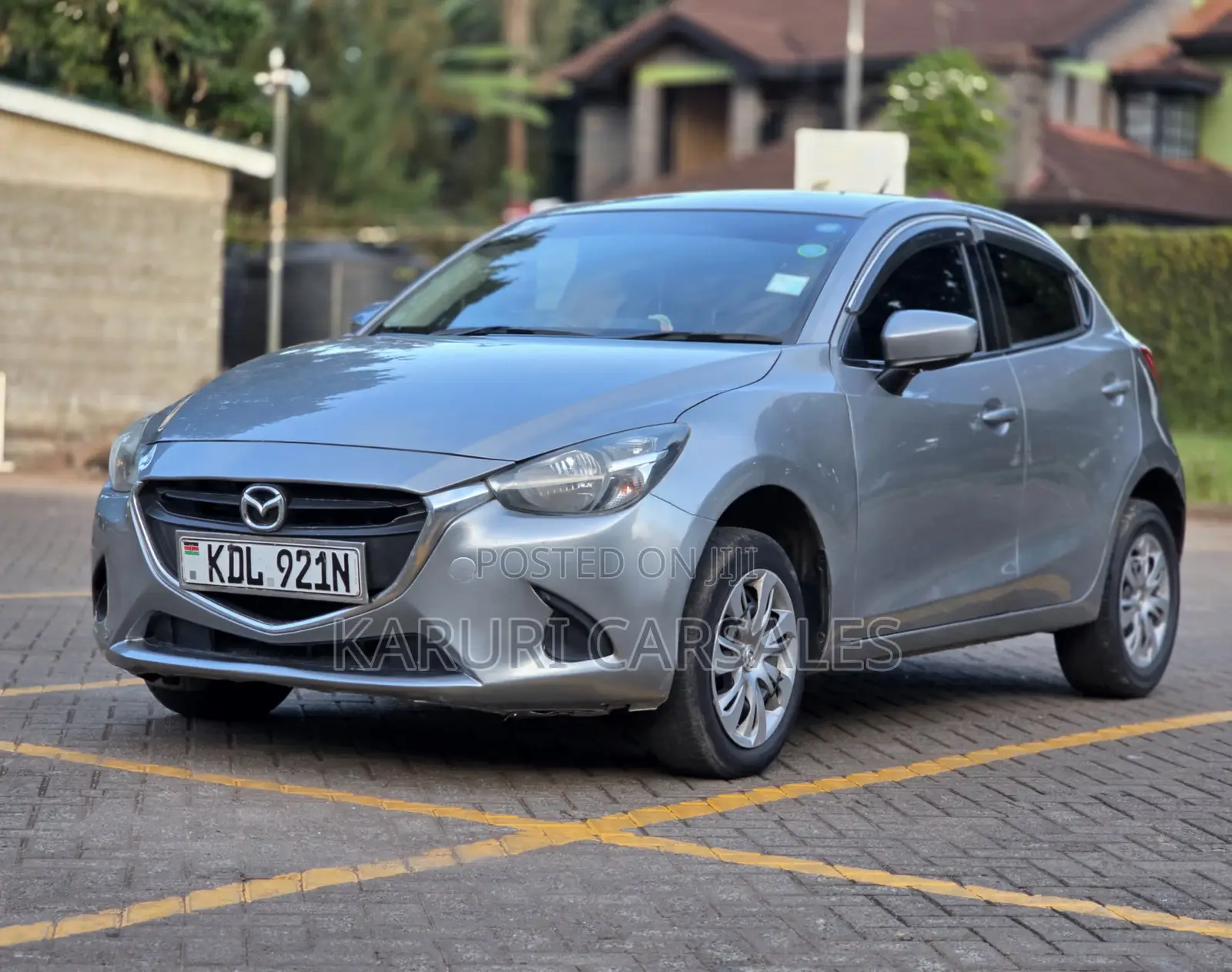 Mazda Demio 2016 Silver