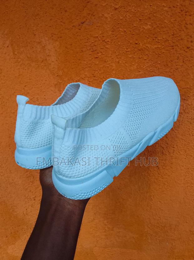 Ladies Slip-on Sneakers