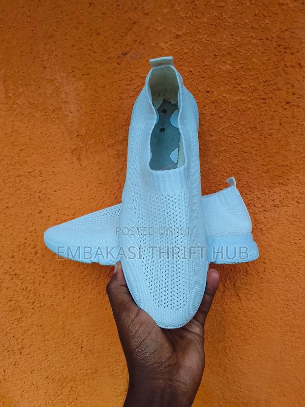 Ladies Slip-on Sneakers - thumbnail 3