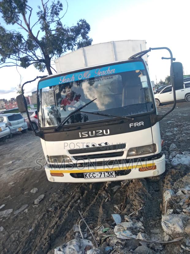 Isuzu FRR Lorry - thumbnail 10