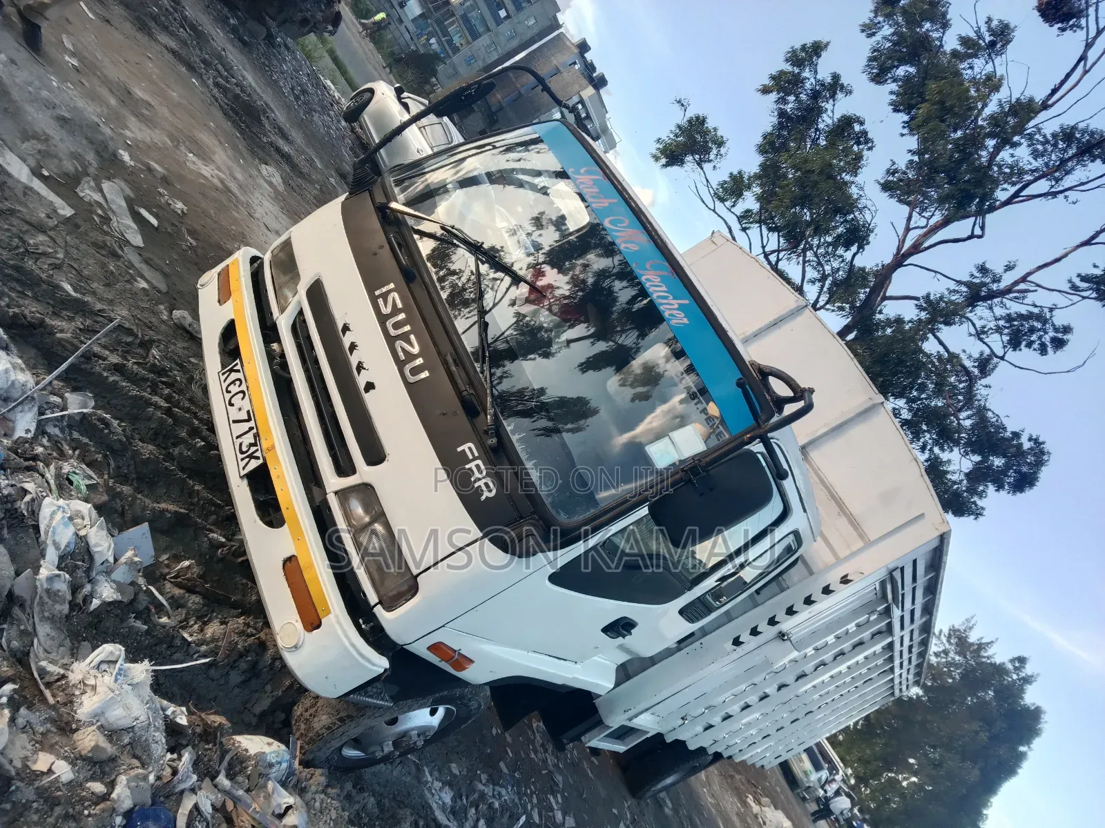 Isuzu FRR Lorry