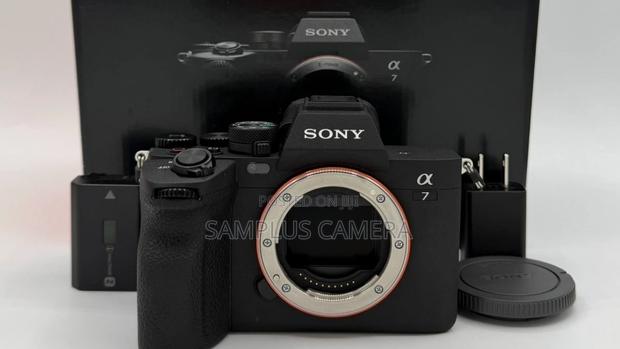 Sony Alpha 7 Iv Full-Frame Mirrorless Camera (Body Only)