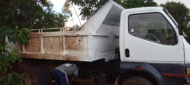 Mitsubishi Fh Tipper Intact Kar - thumbnail 3