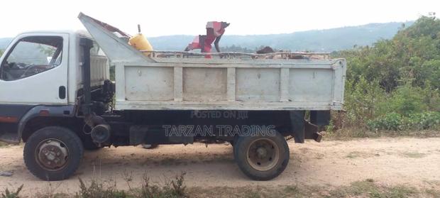 Mitsubishi Fh Tipper Intact Kar - thumbnail 6