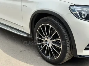 Mercedes-Benz GLC-Class 2019 White