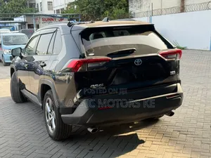 Toyota RAV4 Hybrid 2020 Black