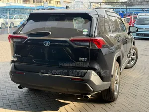 Toyota RAV4 Hybrid 2020 Black