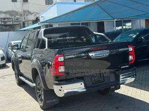 Toyota Hilux 2.4 Diesel 2020 Black
