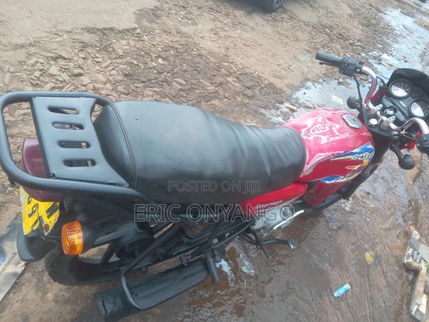 Bajaj Boxer 150 UG 2021 Red - thumbnail 3