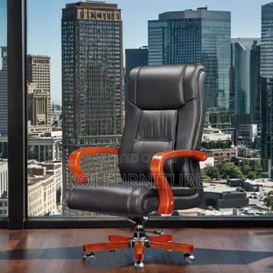 Office Chair : Executive High-Back Office Chair