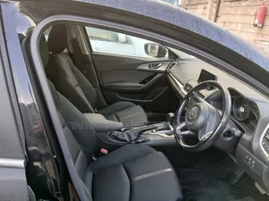 Mazda Axela 2018 Black