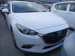 Mazda Axela 2018 White