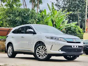 Toyota Harrier 2.0 2019 Silver