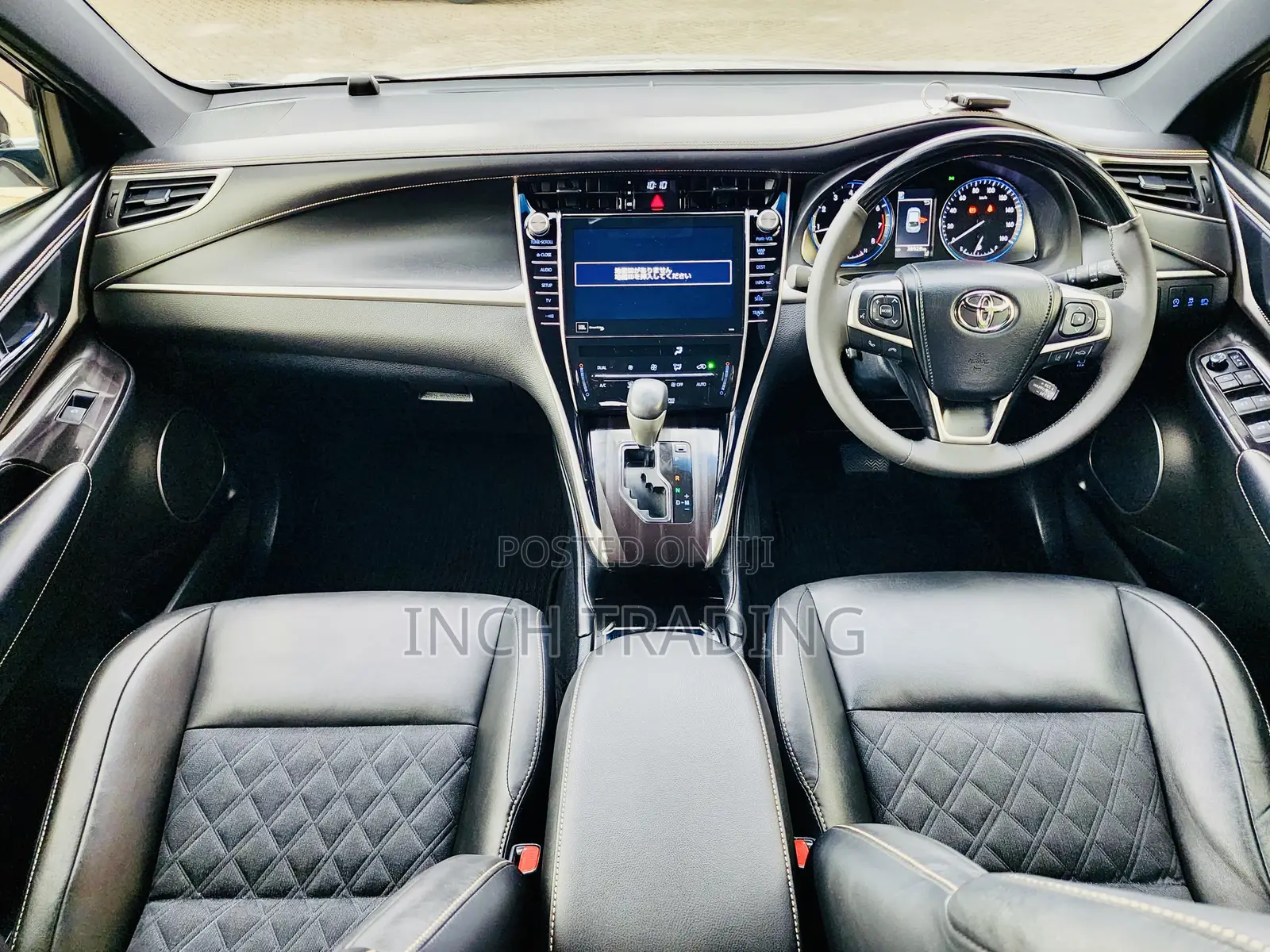 Toyota Harrier 2.0 2019 Silver