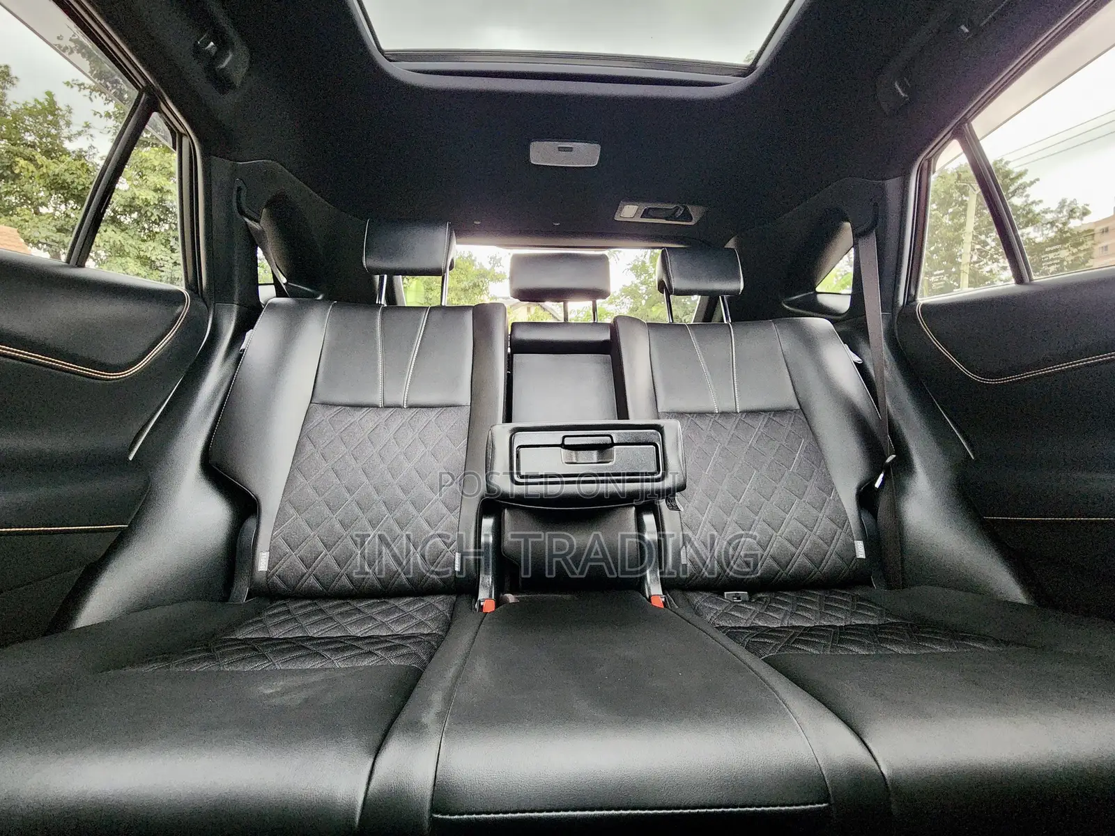Toyota Harrier 2.0 2019 Silver