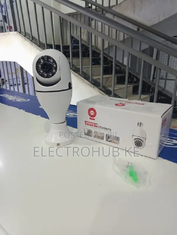 PTZ Rotating Wifi Bulb Camera- Wifi PTZ Bulb Camera