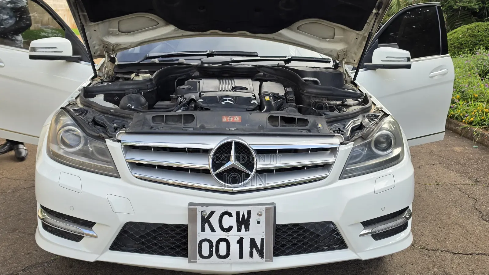 Mercedes-Benz C200 2012 White