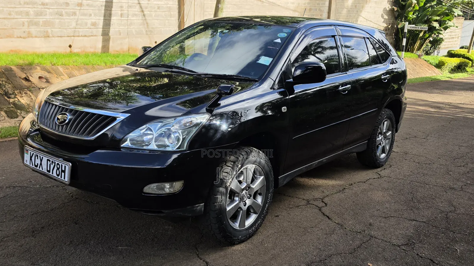 Toyota Harrier 2.4 2012 Black