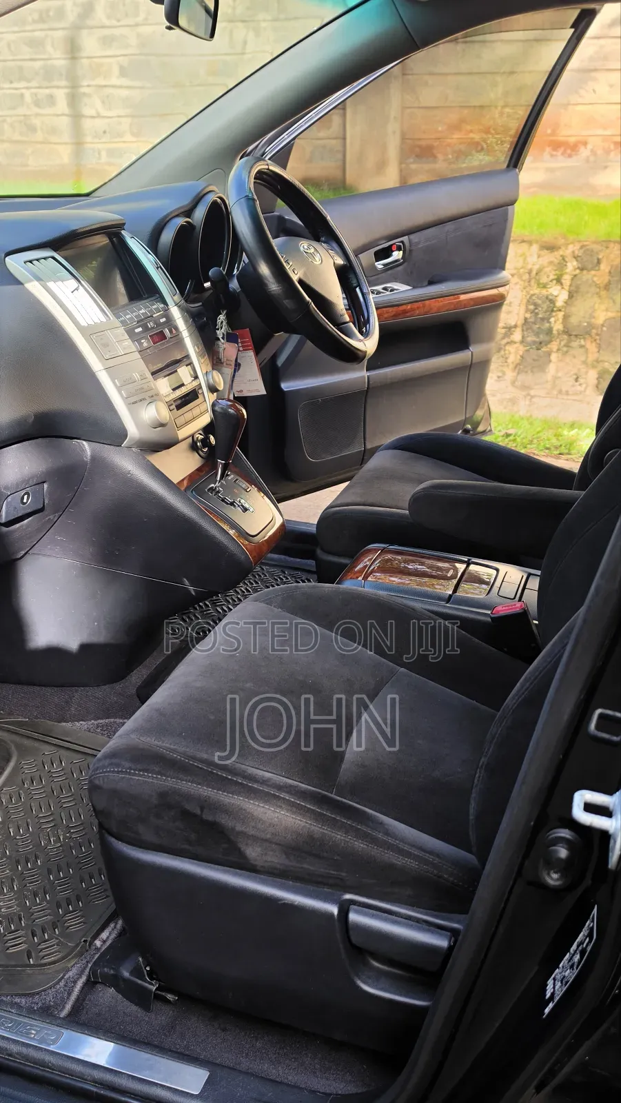 Toyota Harrier 2.4 2012 Black