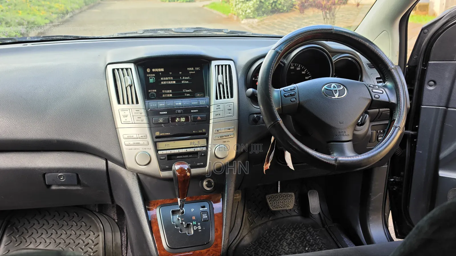 Toyota Harrier 2.4 2012 Black