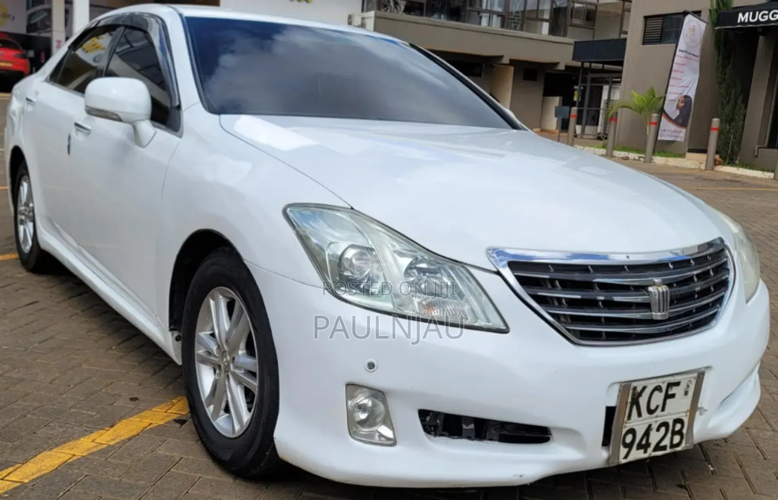 Toyota Crown 2009 White