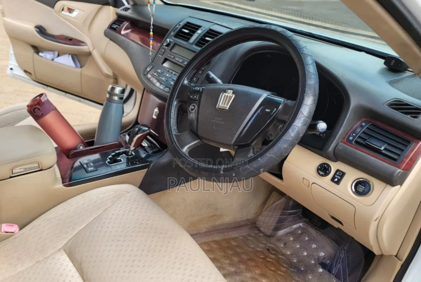 Toyota Crown 2009 White