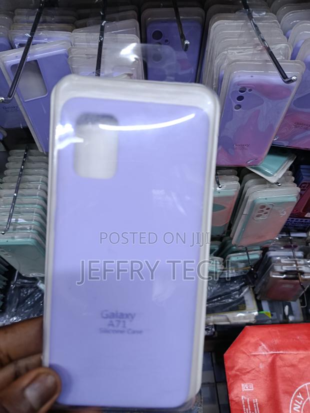 Fame Samsung Galaxy A71 Liquid Silicone Case With Cloth Lining - main view