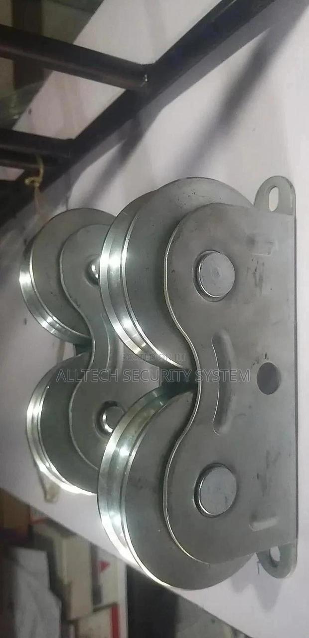 Double Sliding Gate Guide Rollers