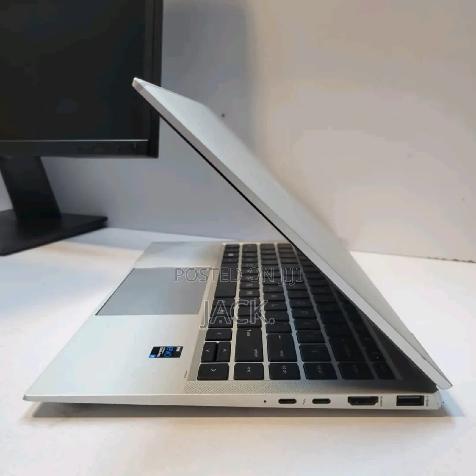 Laptop HP EliteBook 1040 G8 16GB Intel Core i7 SSD 256GB