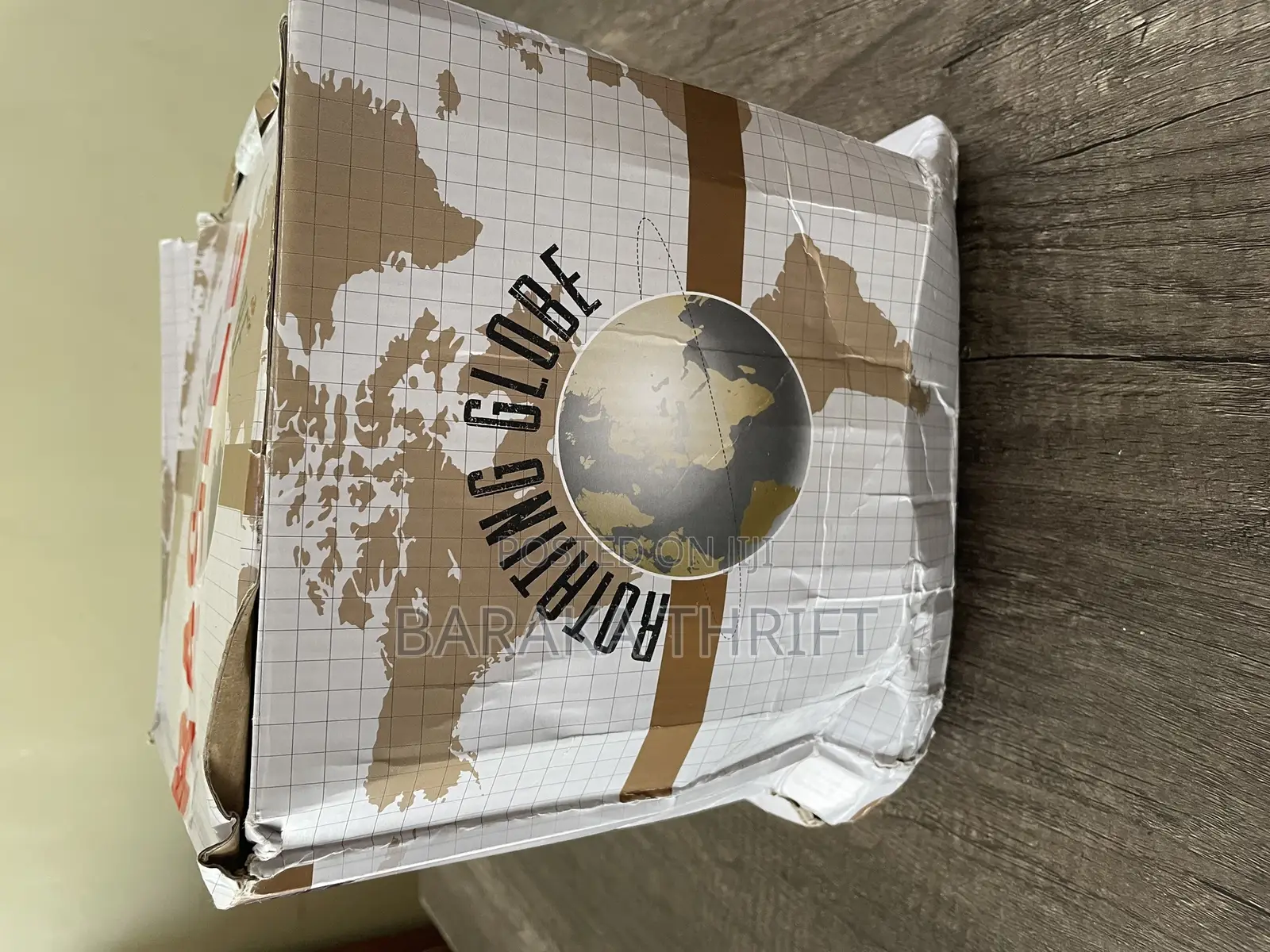 The Leornado Collection Rotating Globe