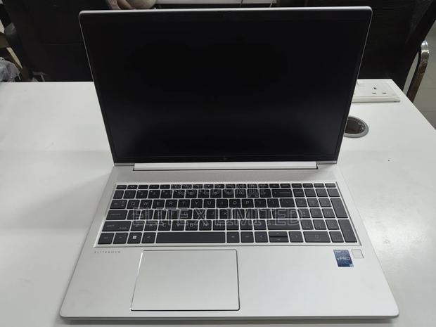 New Laptop HP 650 16GB Intel Core i7 SSD 512GB - main view