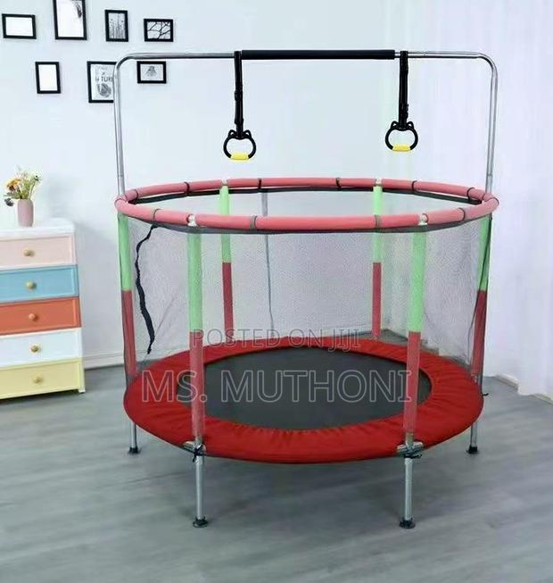 Kids' 4ft Trampoline With A Safety Enclosure Net, - main view