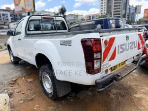 Isuzu D-MAX 2022 White