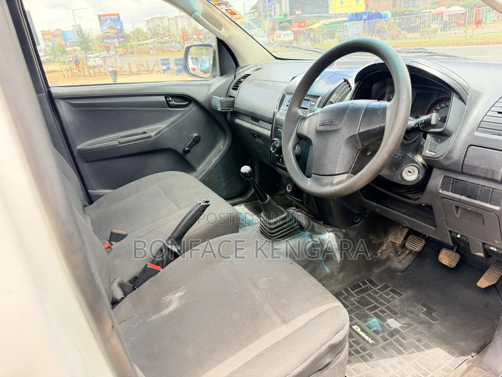 Isuzu D-MAX 2022 White