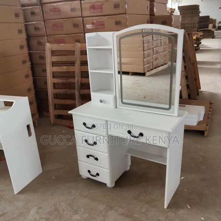 Imported Home Vanity Make Up Table