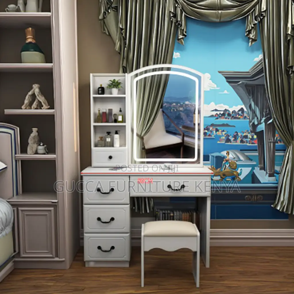 Imported Home Vanity Make Up Table