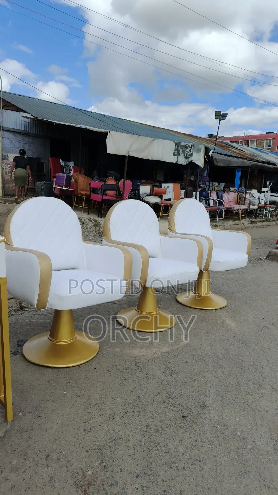 White Gold Salon Seats