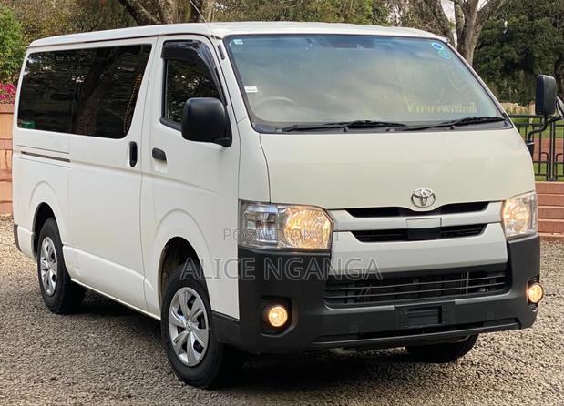 Toyota HiAce 2019 Red - thumbnail 5