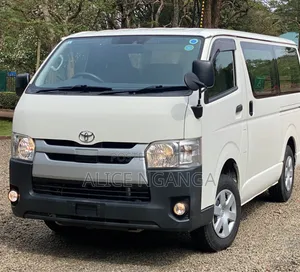 Toyota HiAce 2019 Red