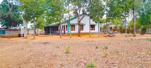 4.3 Acres Highway Frontage Plot For Sale – Mavueni