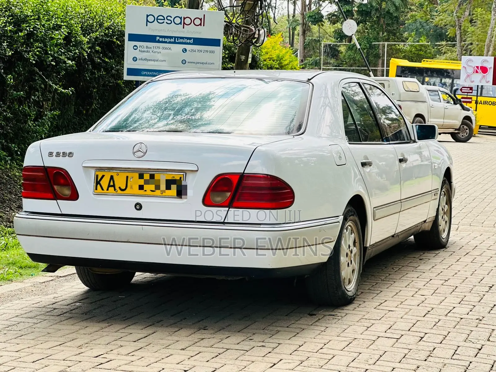 Mercedes-Benz E230 1997 White